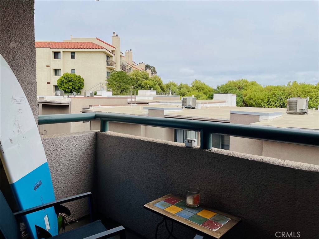 Playa Del Rey, CA 90293,8300 Manitoba ST #313