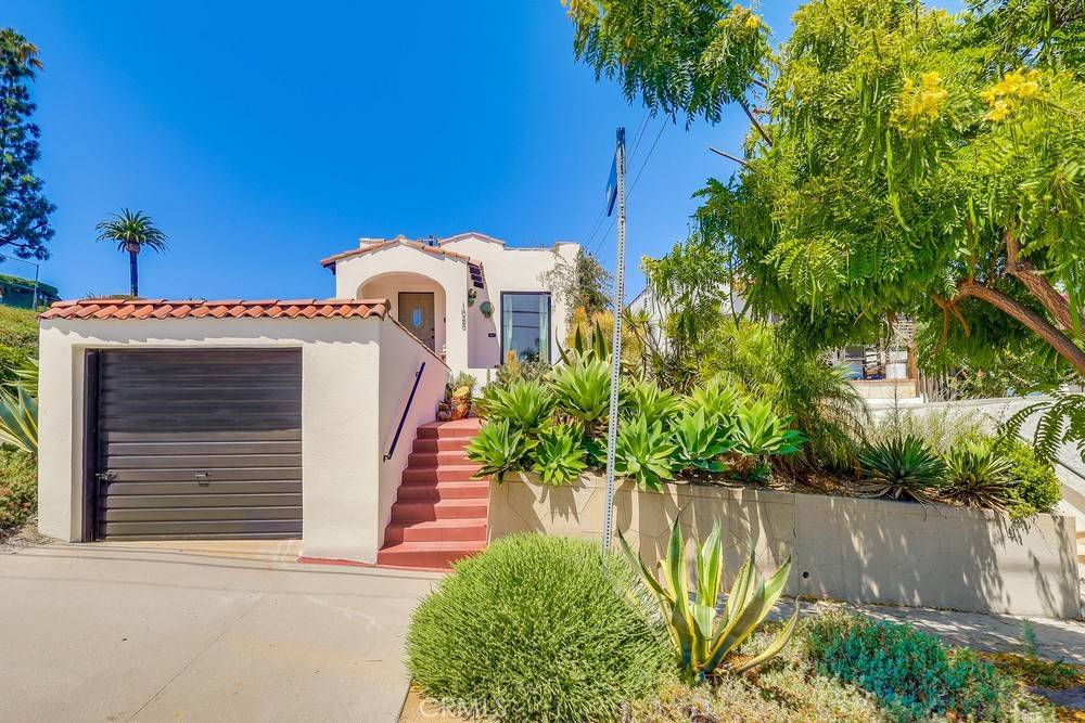San Pedro, CA 90731,1066 W 1st ST