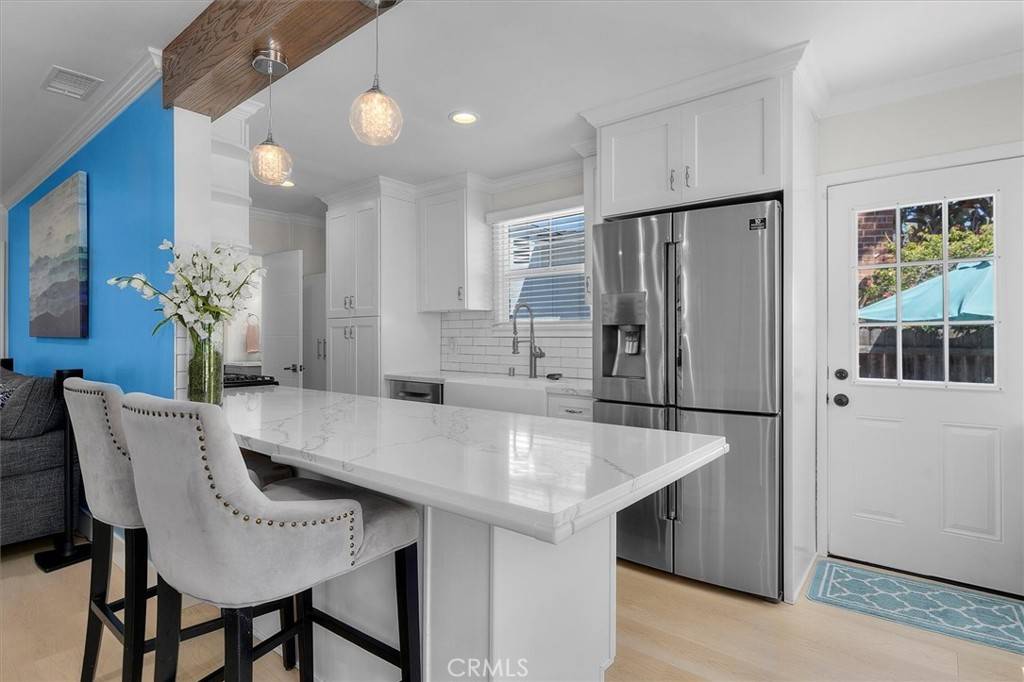 Hawthorne, CA 90250,5535 W 142nd PL