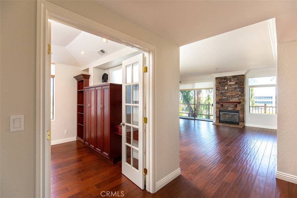 Torrance, CA 90503,2567 Plaza Del Amo #205