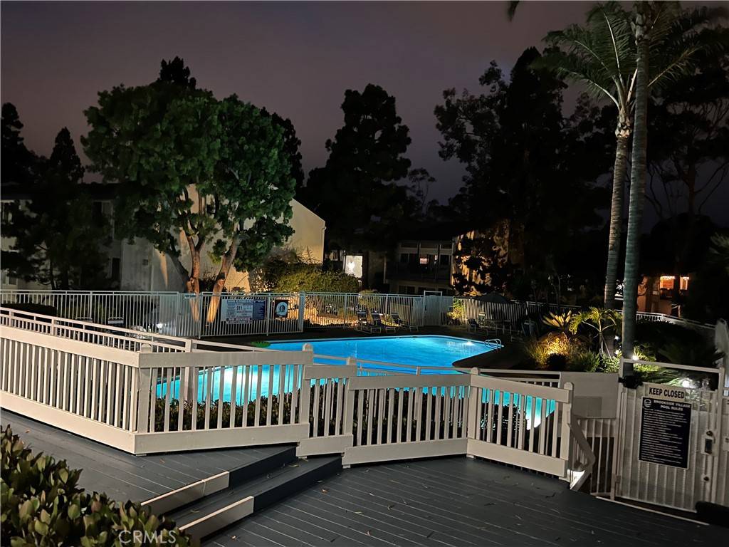 Redondo Beach, CA 90277,613 S Prospect AVE #204