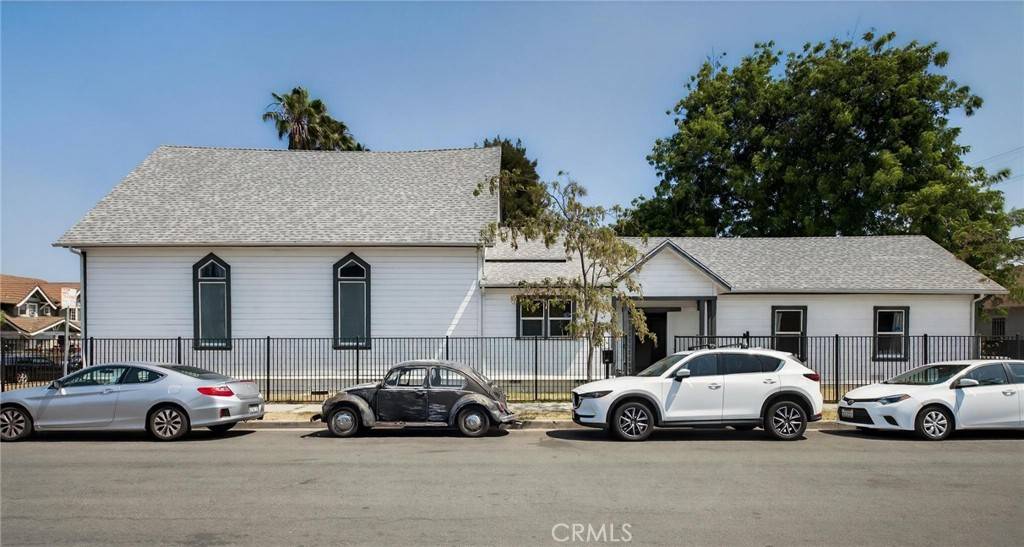 Los Angeles, CA 90019,3425 W 15th ST