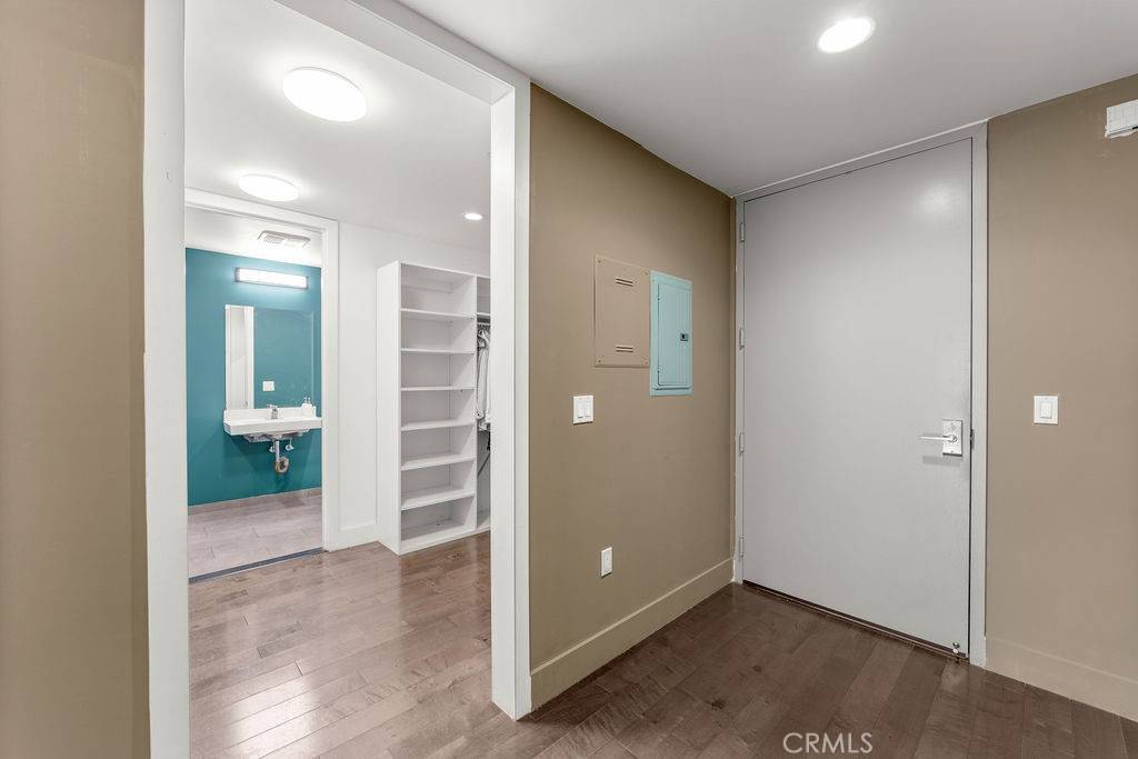 Long Beach, CA 90802,433 Pine AVE #102