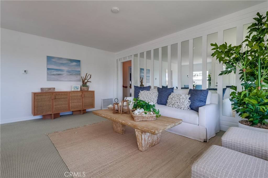 San Pedro, CA 90731,976 W 37th ST