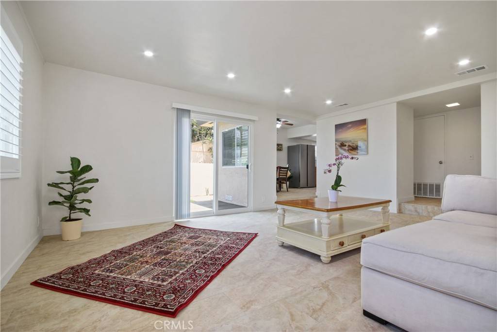 Lomita, CA 90717,2477 253rd ST