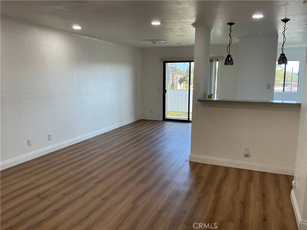 Long Beach, CA 90807,3932 N Virginia RD #204