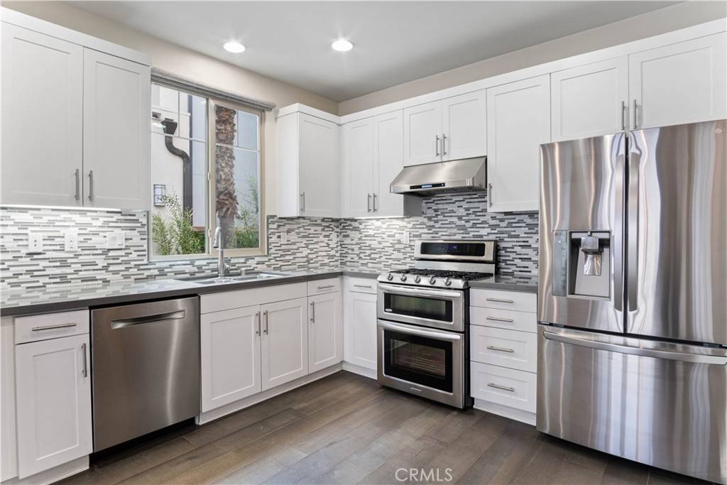 Hawthorne, CA 90250,5533 Palm DR