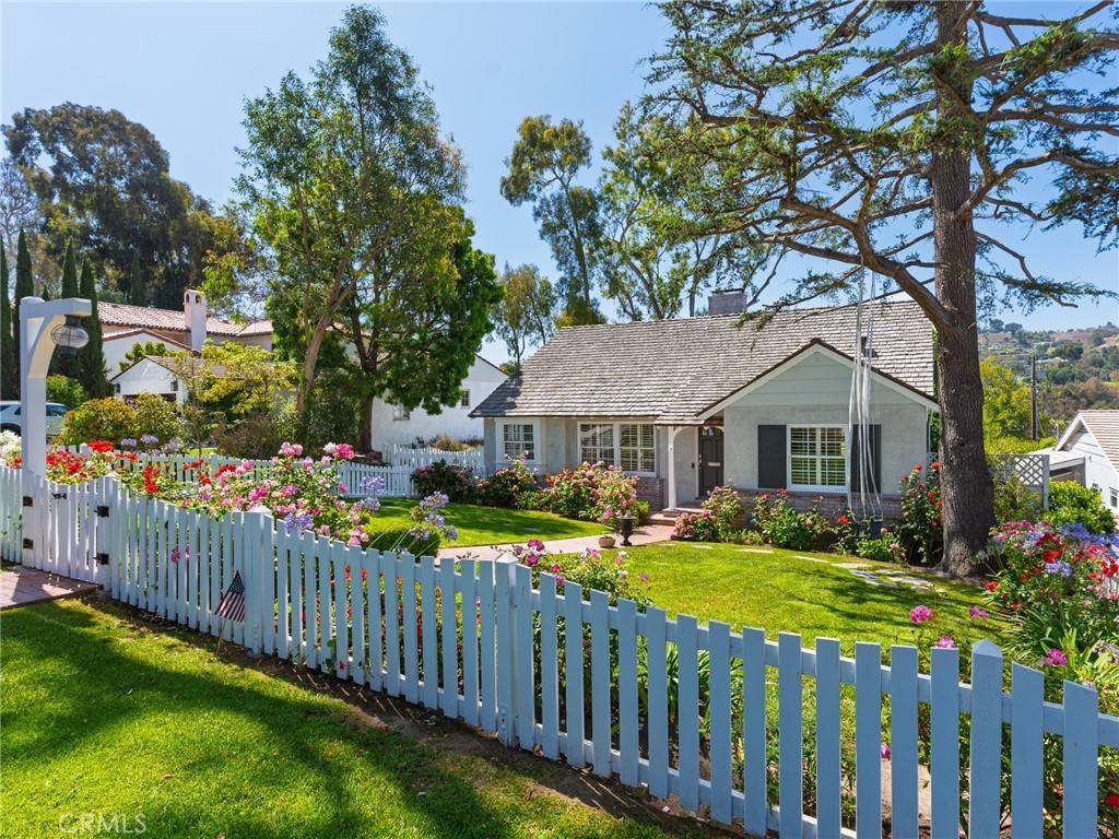Palos Verdes Estates, CA 90274,3220 Palos Verdes Drive North