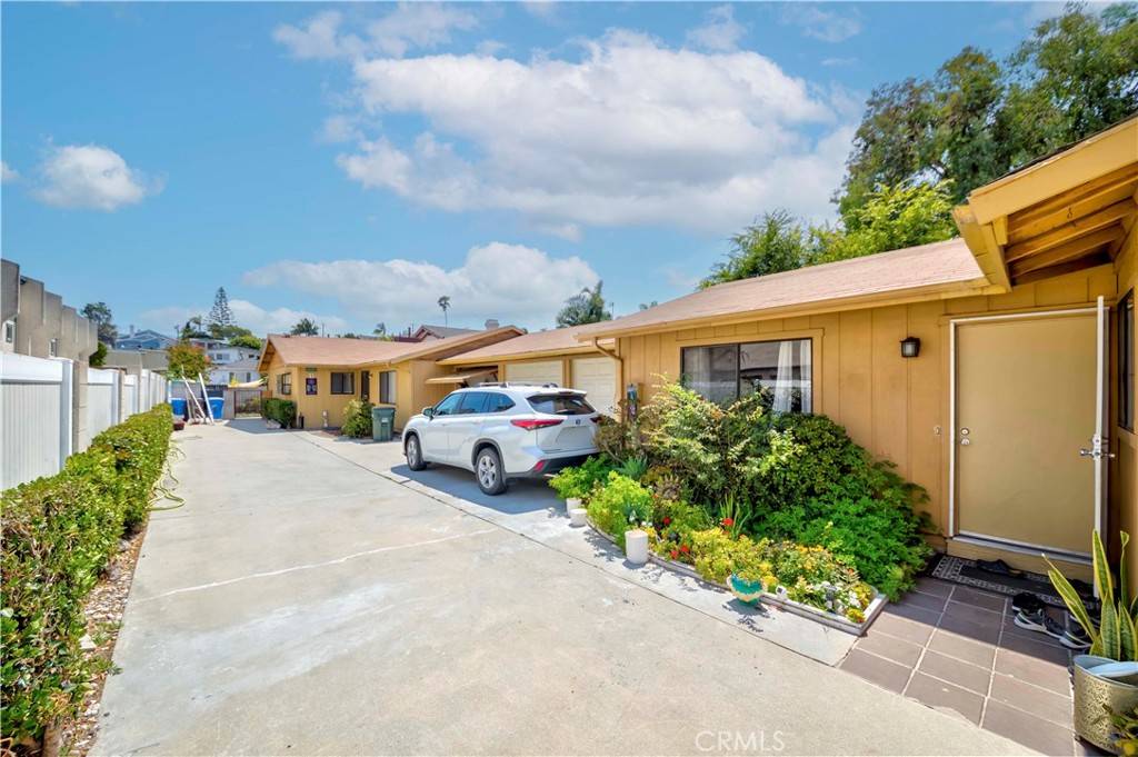 Redondo Beach, CA 90278,2418 Clark LN