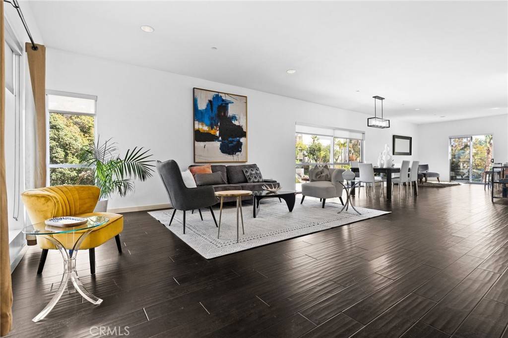 Marina Del Rey, CA 90292,3119 Via Dolce #107