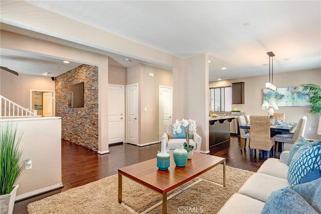 Hawthorne, CA 90250,12001 Rock Creek CT