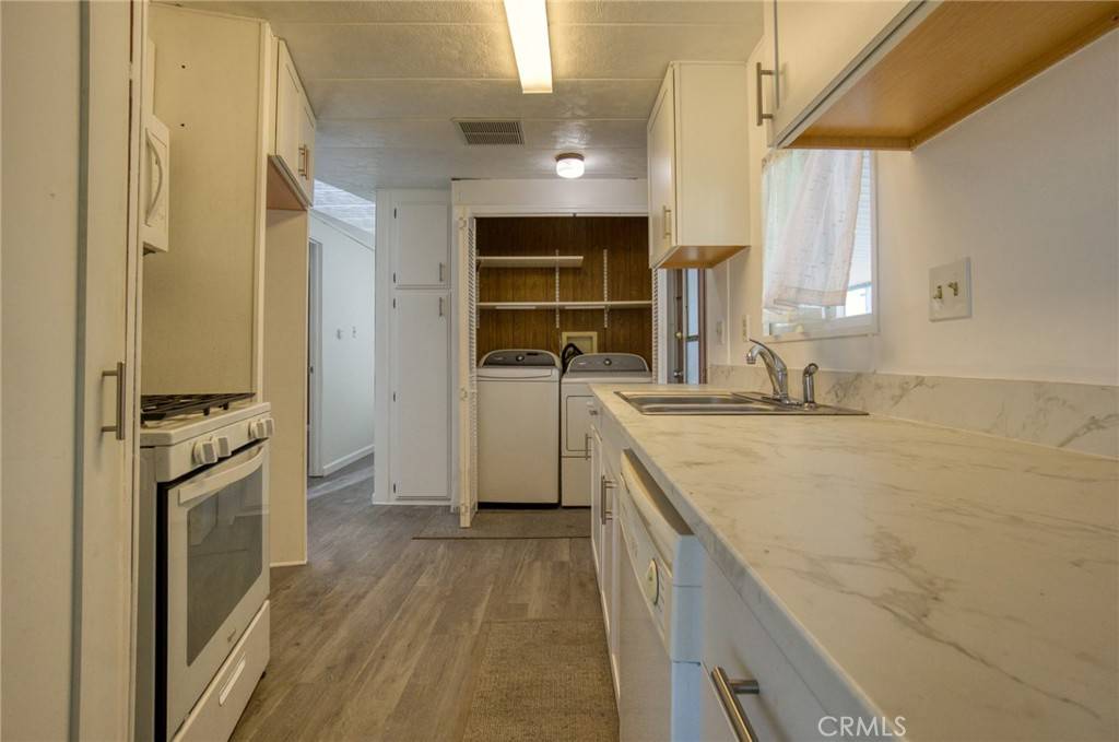 Torrance, CA 90503,20515 Palm Way