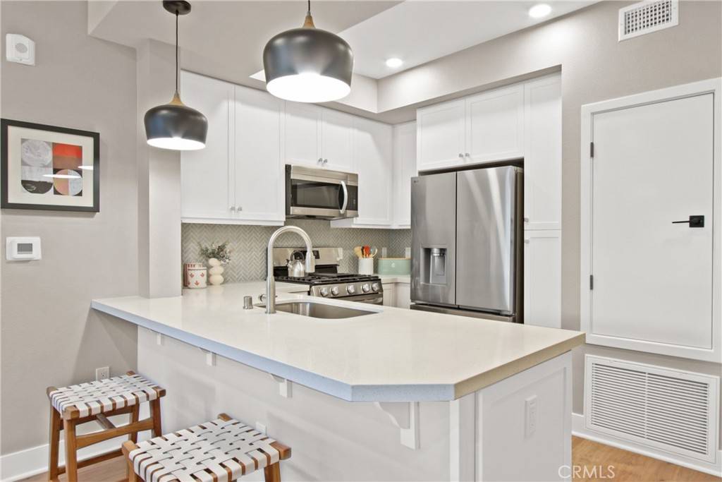 Rolling Hills Estates, CA 90274,927 Deep Valley DR #125