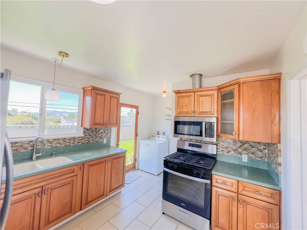 Manhattan Beach, CA 90266,1310 Curtis AVE