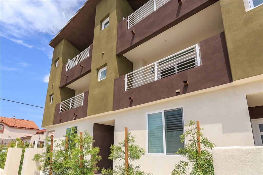 Hawthorne, CA 90250,3857 W 139th ST