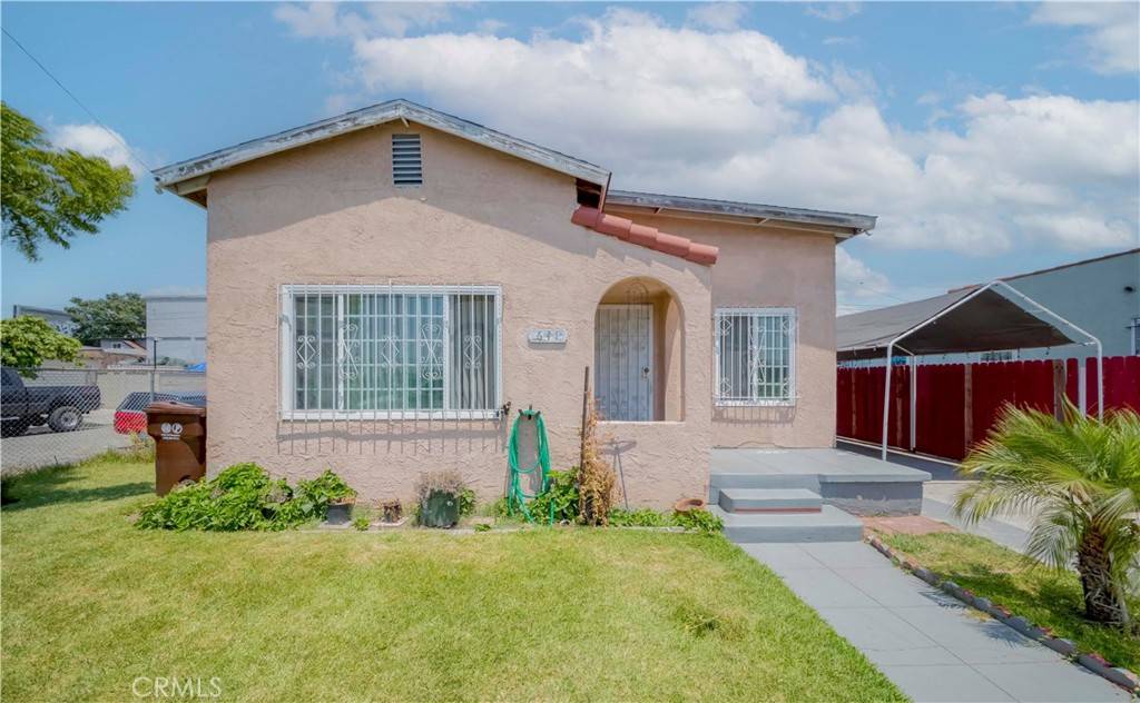 Compton, CA 90220,641 W Spruce ST