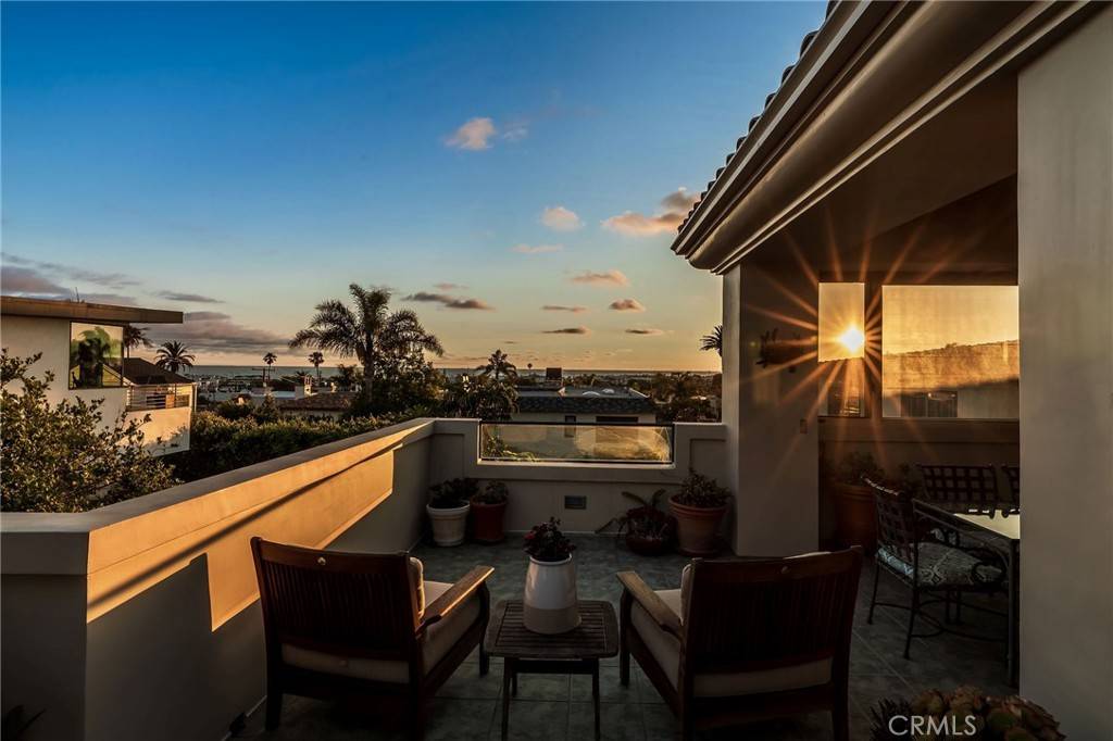 Manhattan Beach, CA 90266,922 Duncan AVE