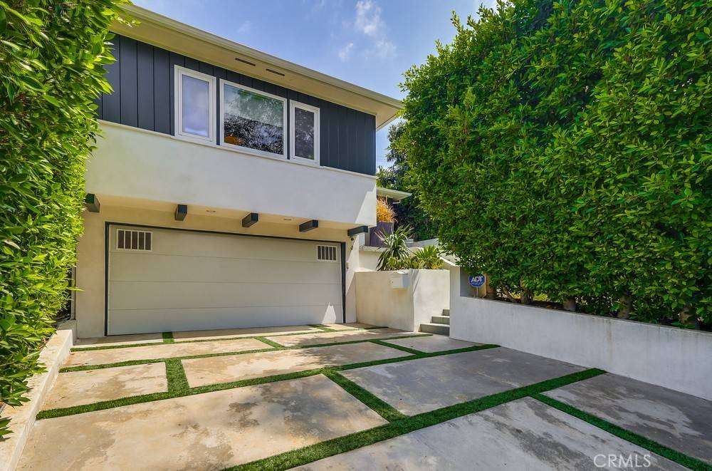 Studio City, CA 91604,10818 Fruitland DR