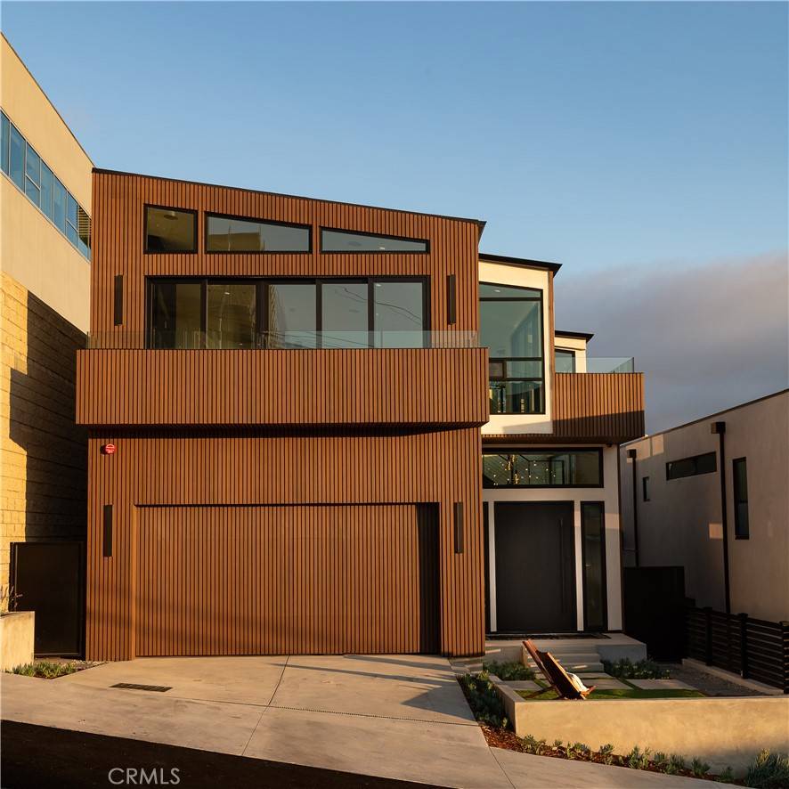 Hermosa Beach, CA 90254,740 24th PL