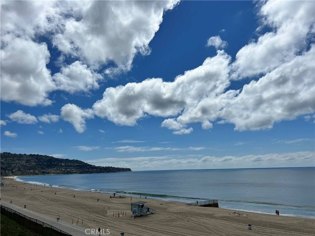 Redondo Beach, CA 90277,575 Esplanade #305