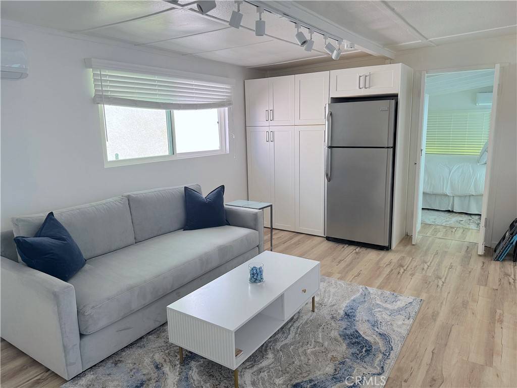 Redondo Beach, CA 90277,726 1/2 Esplanade