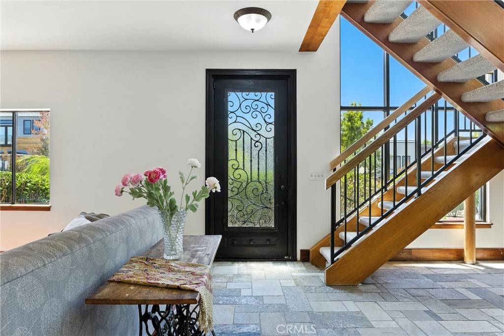 Culver City, CA 90230,10717 Whitburn ST