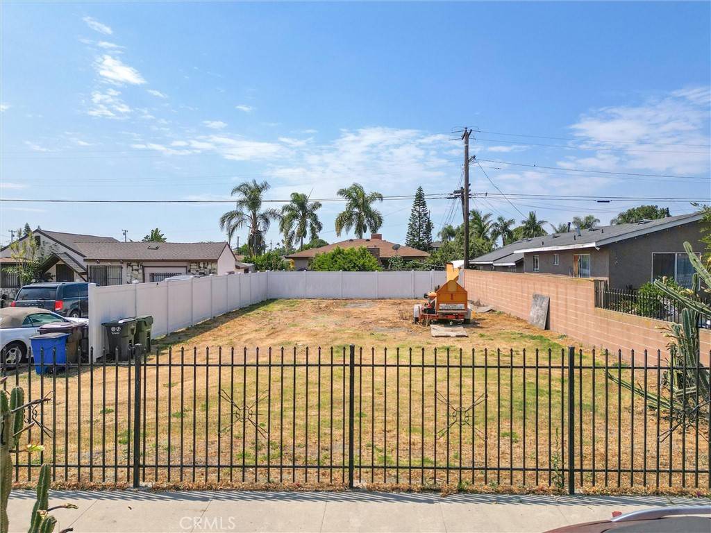 Compton, CA 90222,0 W 134th PL