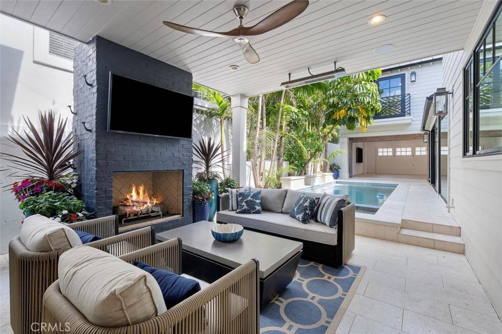 Manhattan Beach, CA 90266,724 36th ST