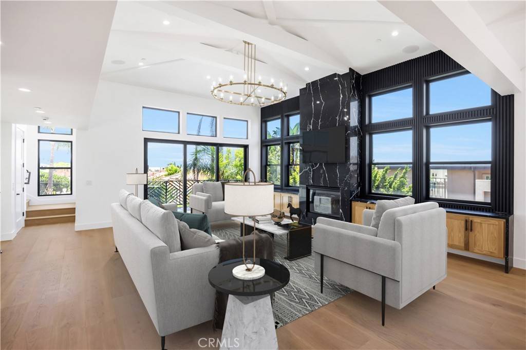 Hermosa Beach, CA 90254,926 17th St
