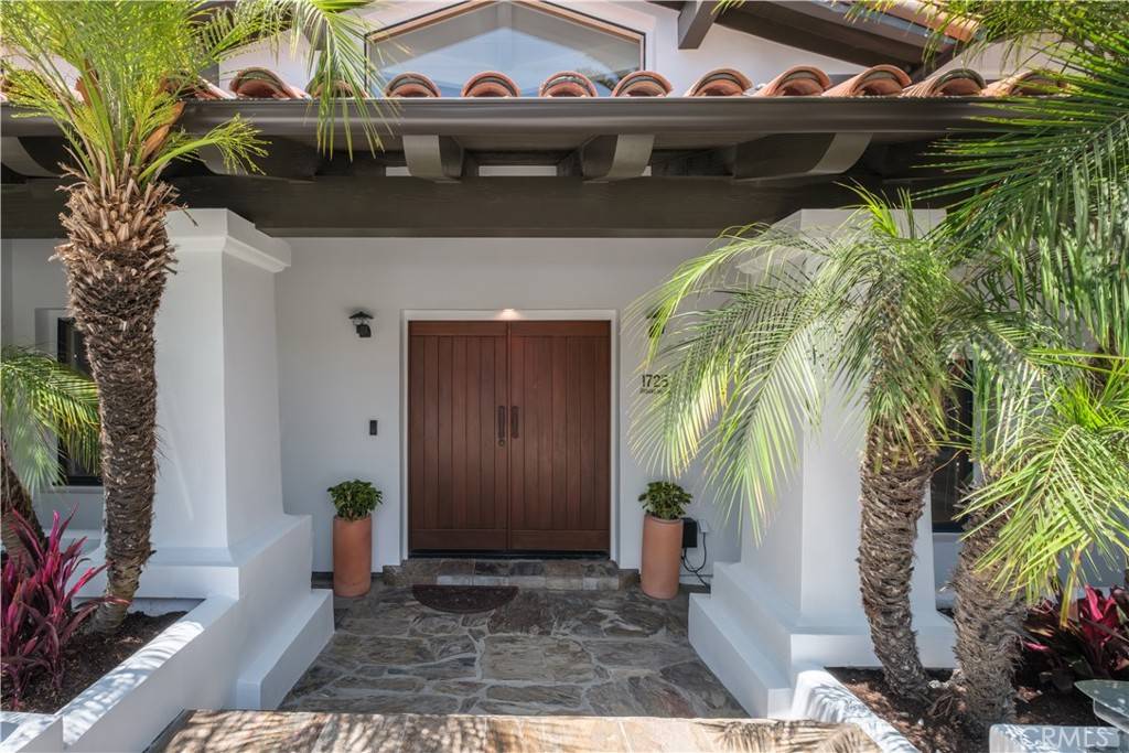 Manhattan Beach, CA 90266,1725 N Poinsettia Avenue