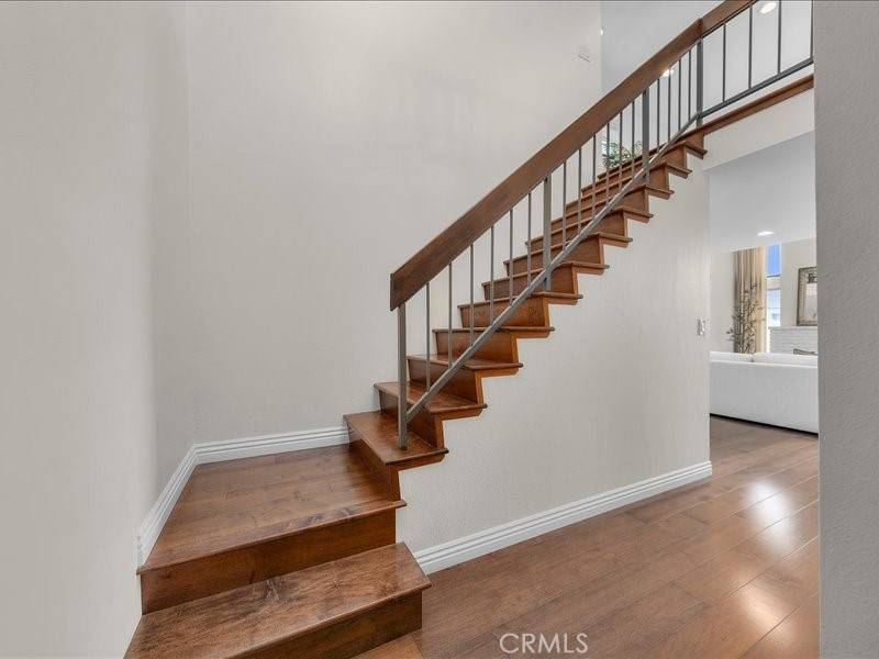 Playa Del Rey, CA 90293,8180 Manitoba ST #360