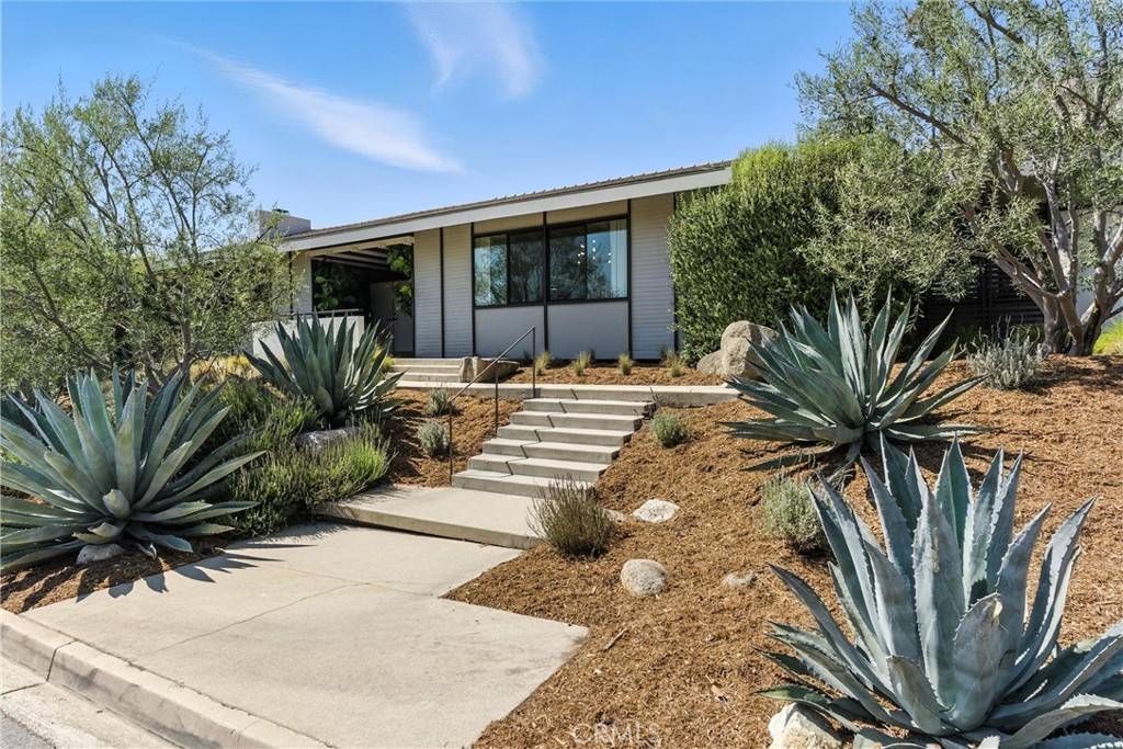 Pasadena, CA 91107,3345 Villa Mesa RD