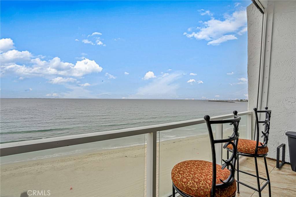 Redondo Beach, CA 90277,615 Esplanade #407