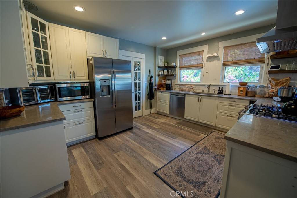 San Pedro, CA 90731,922 W 3rd ST