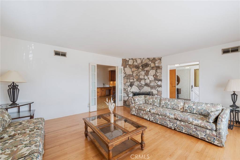 San Pedro, CA 90732,223 N Enrose AVE