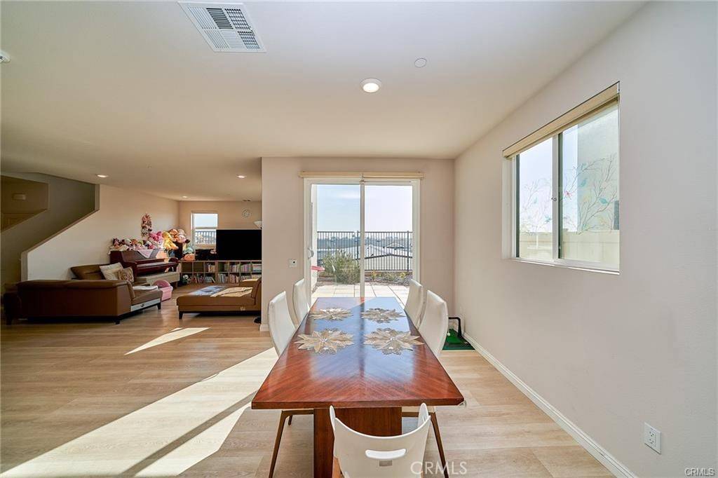 Harbor City, CA 90710,1202 Clipper LN