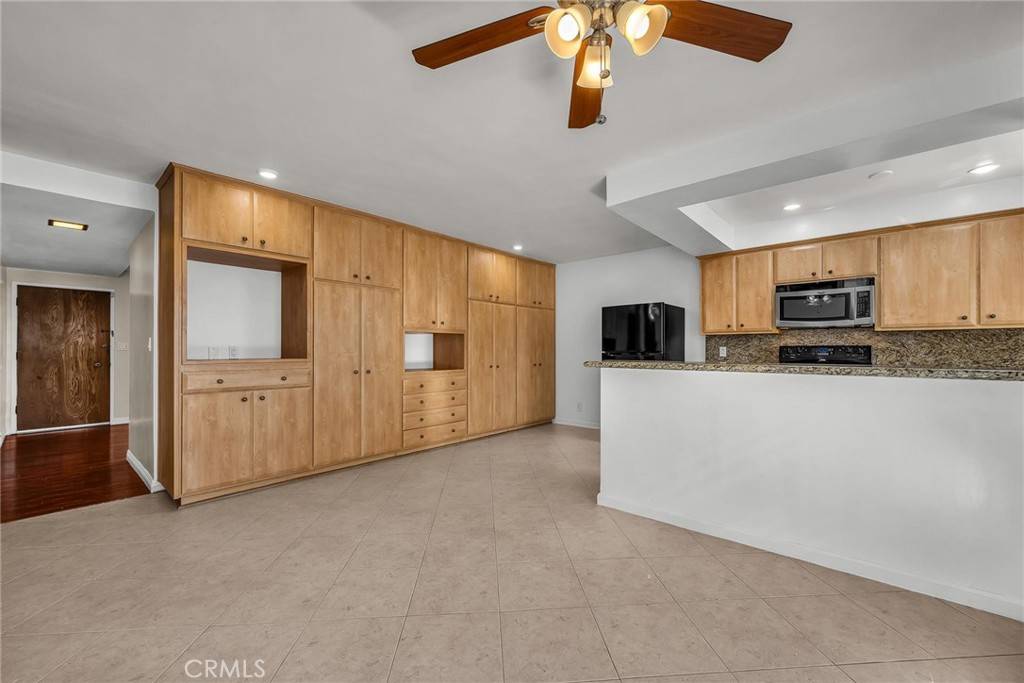 Inglewood, CA 90302,810 Edgewood ST #105