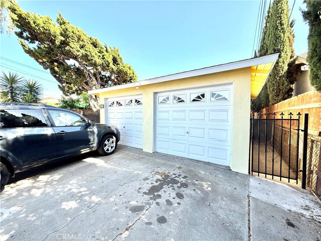 Inglewood, CA 90303,3320 W 112th ST