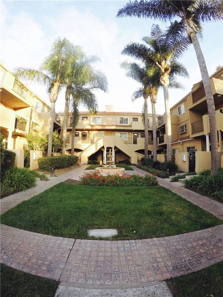 Huntington Beach, CA 92648,626 Lake ST #46