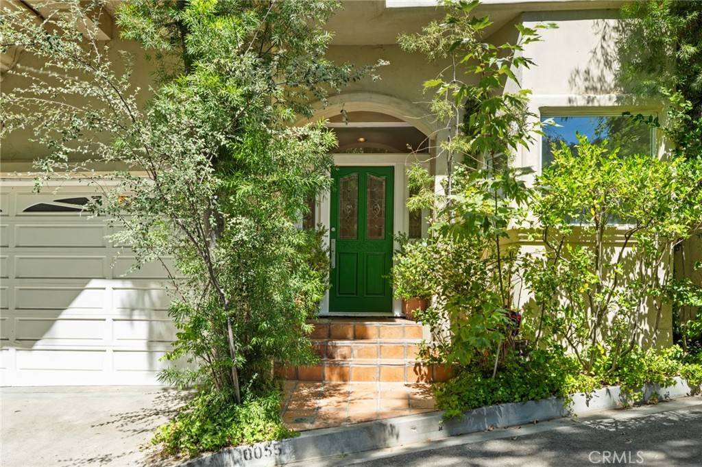 Beverly Hills, CA 90210,10055 Reevesbury DR