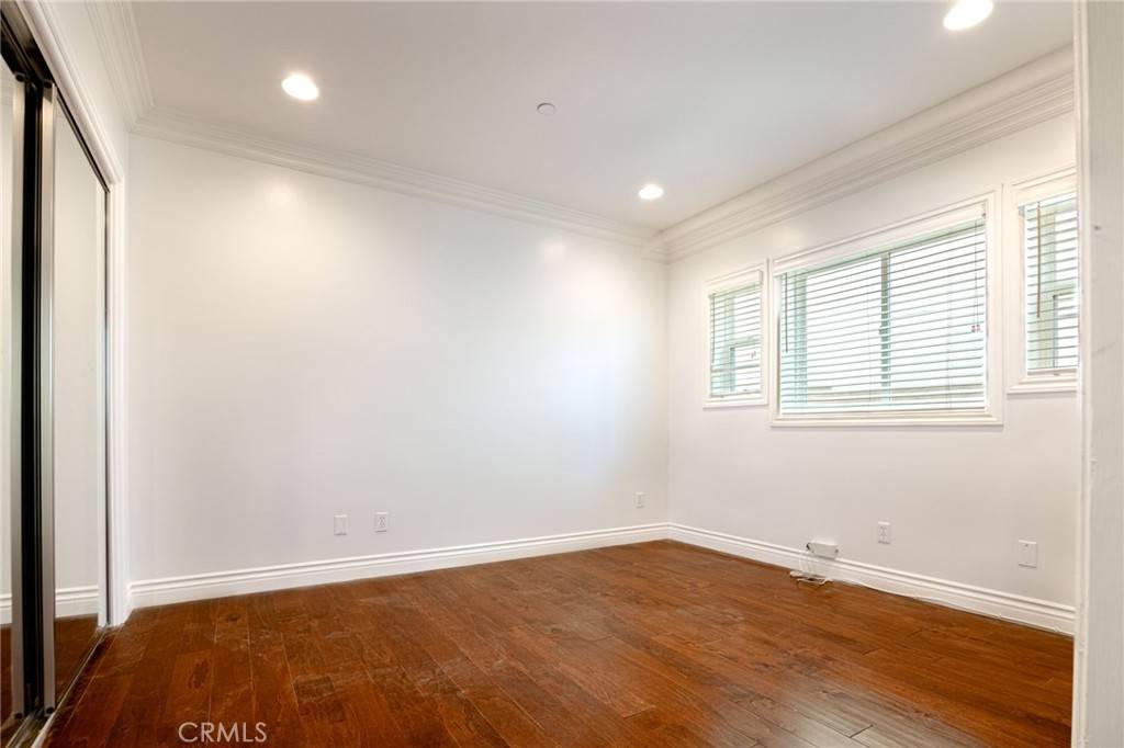 Redondo Beach, CA 90277,412 Avenue F #A