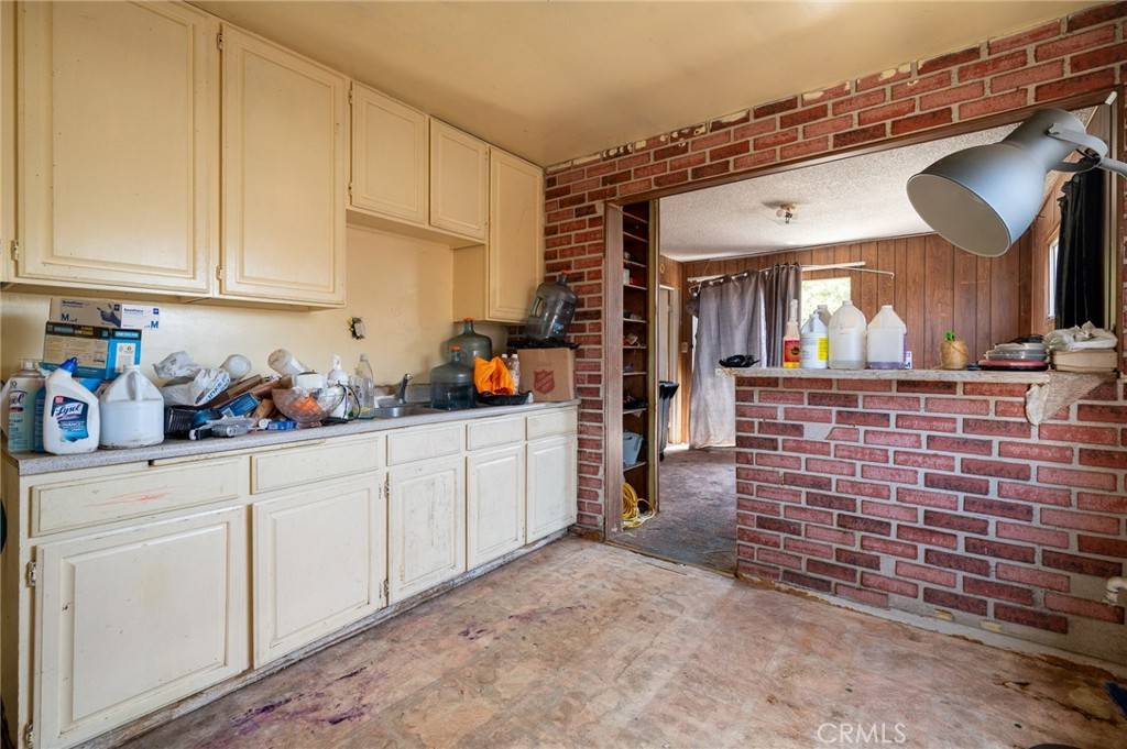 Lawndale, CA 90260,14806 Firmona AVE