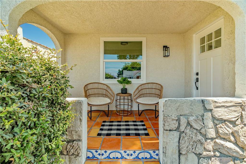 Long Beach, CA 90810,2320 Easy AVE