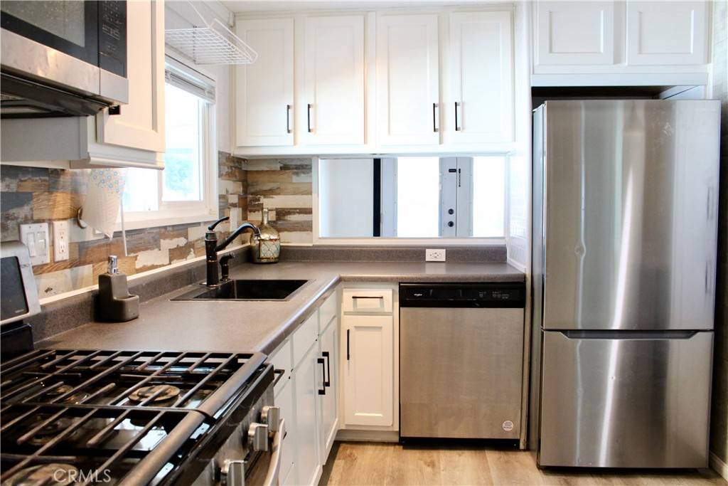 Hemet, CA 92545,601 N Kirby ST #294