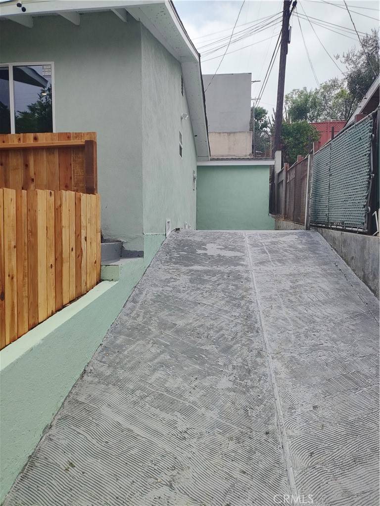 Los Angeles, CA 90019,1680 S Rimpau BLVD