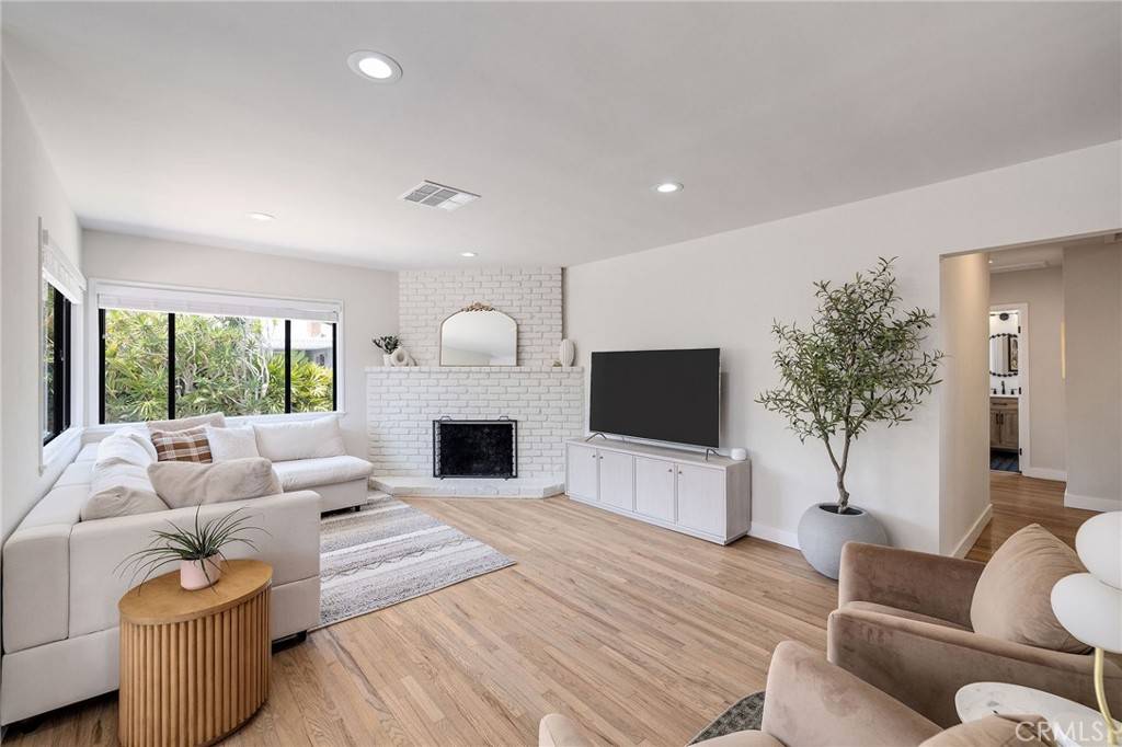 Torrance, CA 90504,16715 Glenburn AVE
