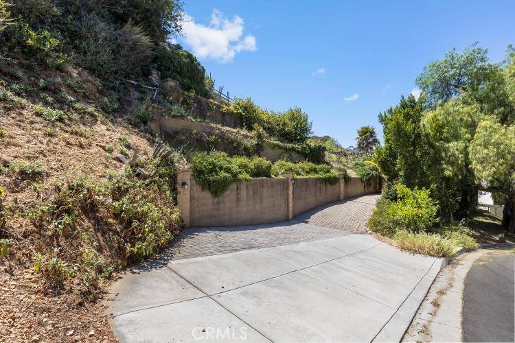 Rancho Palos Verdes, CA 90275,3261 Crownview DR