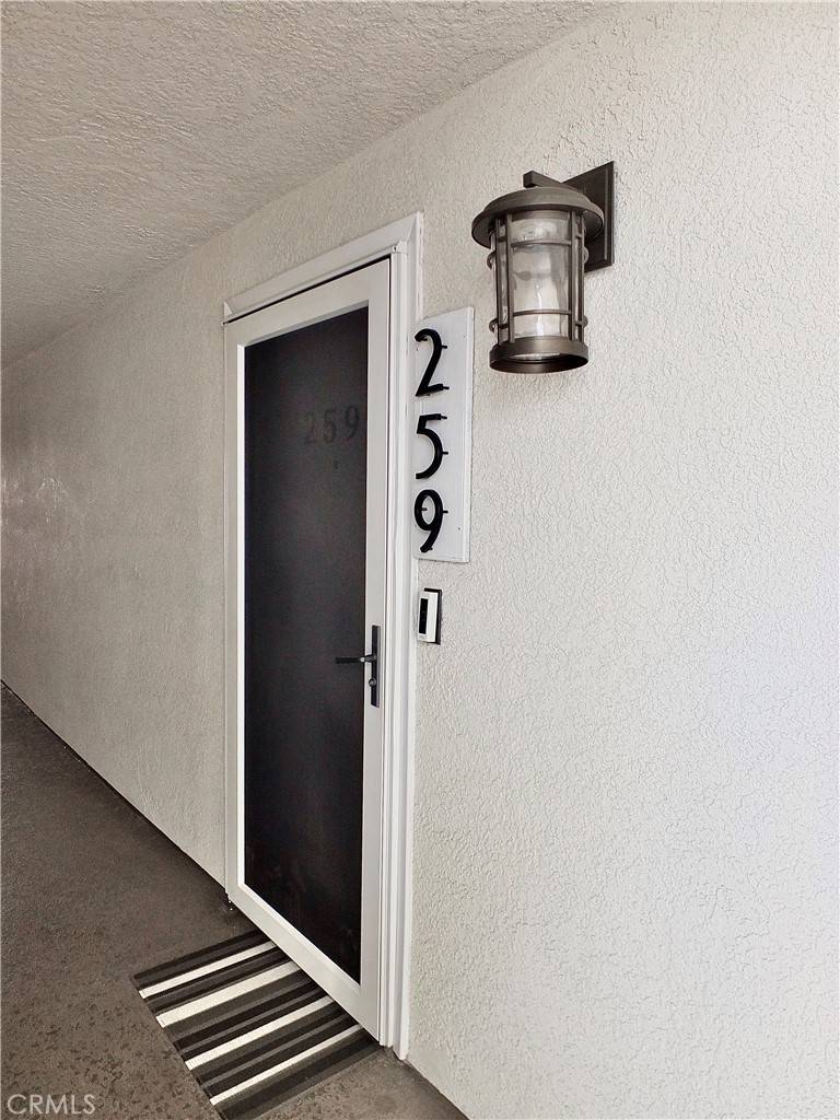 Paramount, CA 90723,15000 Downey AVE #259
