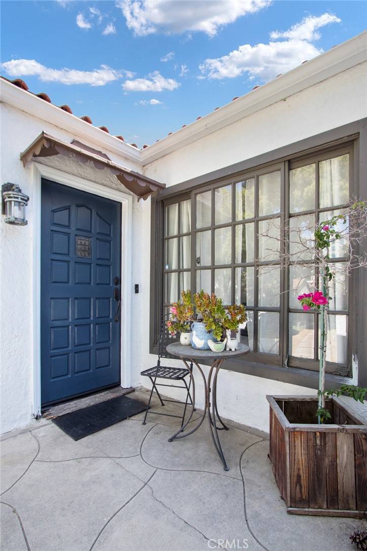 Burbank, CA 91505,211 N Frederic ST