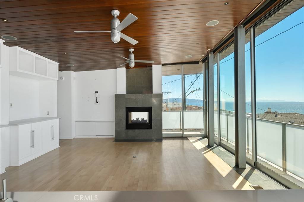 Manhattan Beach, CA 90266,3316 Crest DR